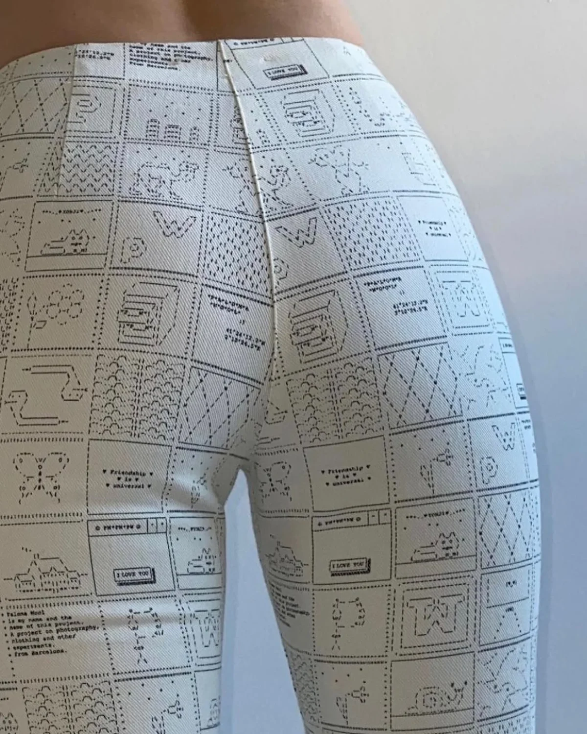 Paloma Wool — ASCII Pattern